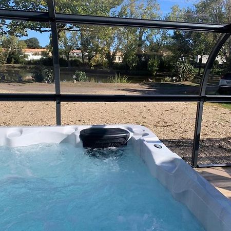 Maison Avec Jacuzzi Proche Plages Avrillé Extérieur photo